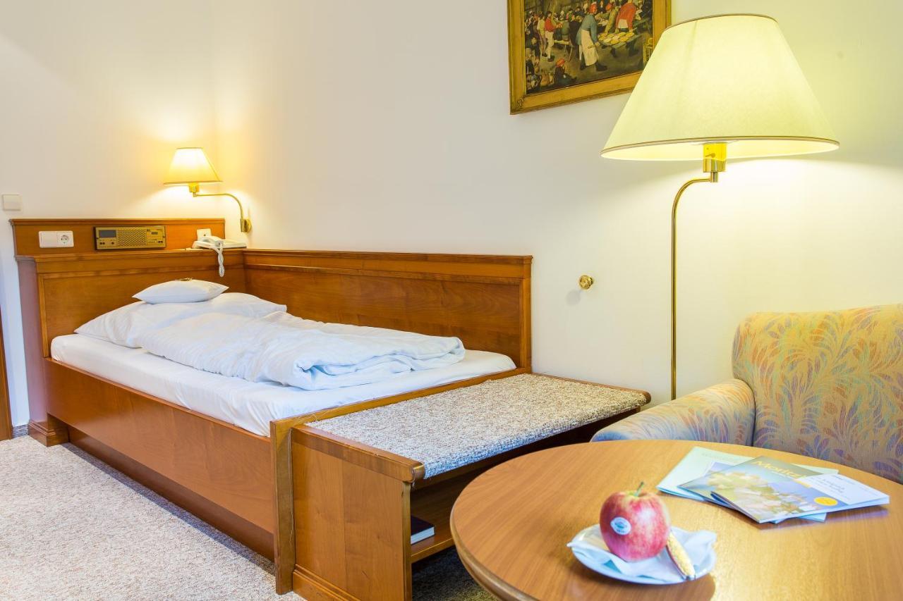 Churfuerstliche Waldschaenke Moritzburg Esterno foto