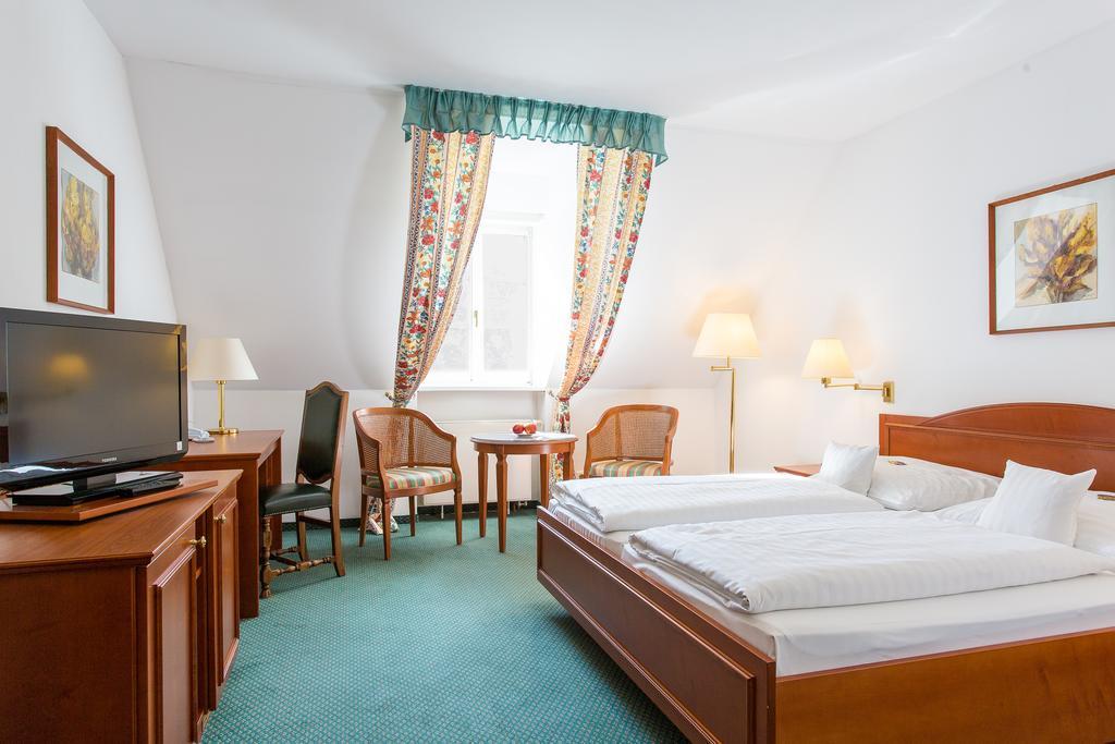 Churfuerstliche Waldschaenke Moritzburg Esterno foto